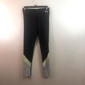 Victoria’s Secret PINK yoga pants size XS